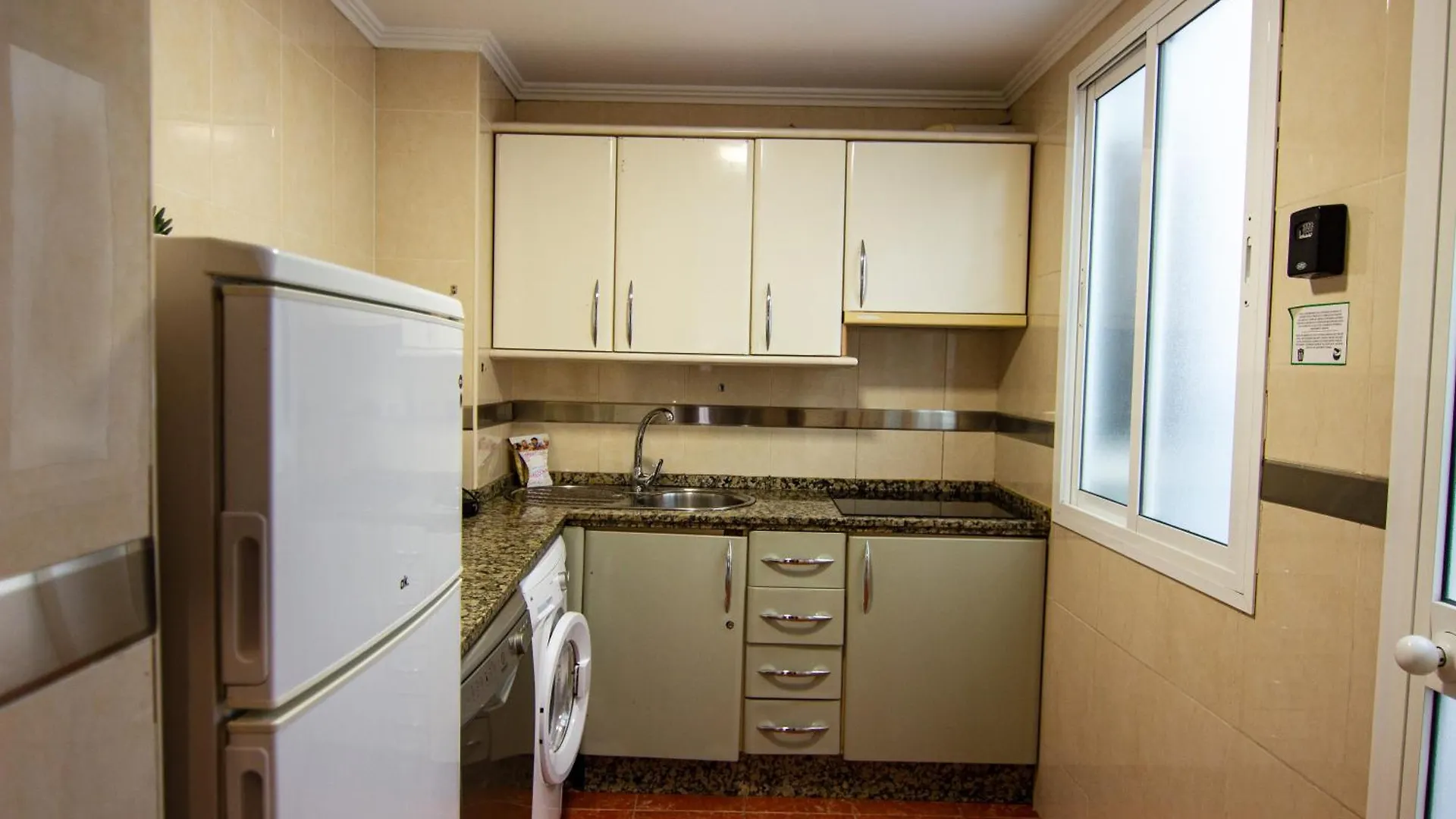 Rentalsevilla Apartamento Encantador En El Gran Poder アパート セビリア