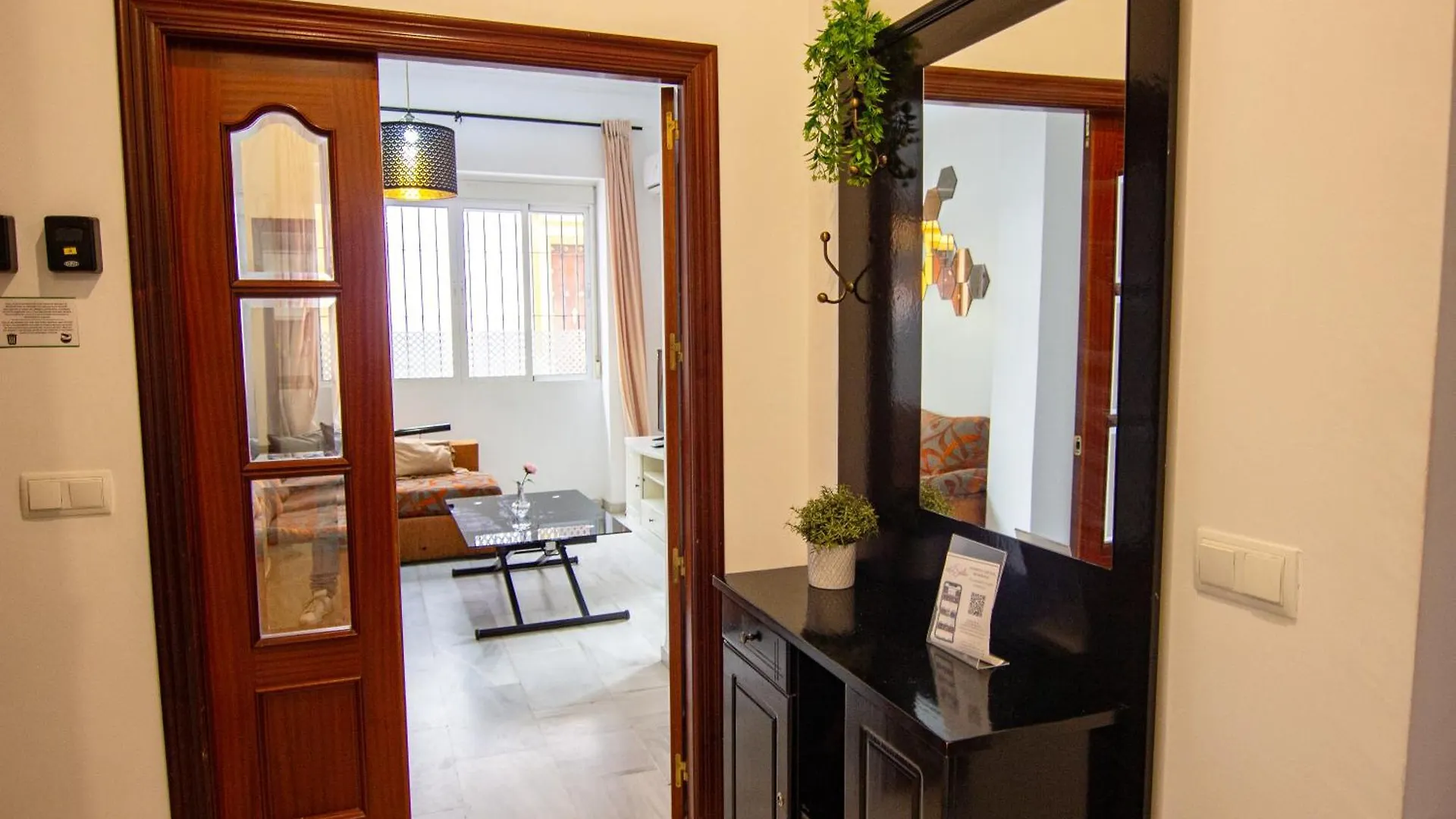 Rentalsevilla Apartamento Encantador En El Gran Poder Spain