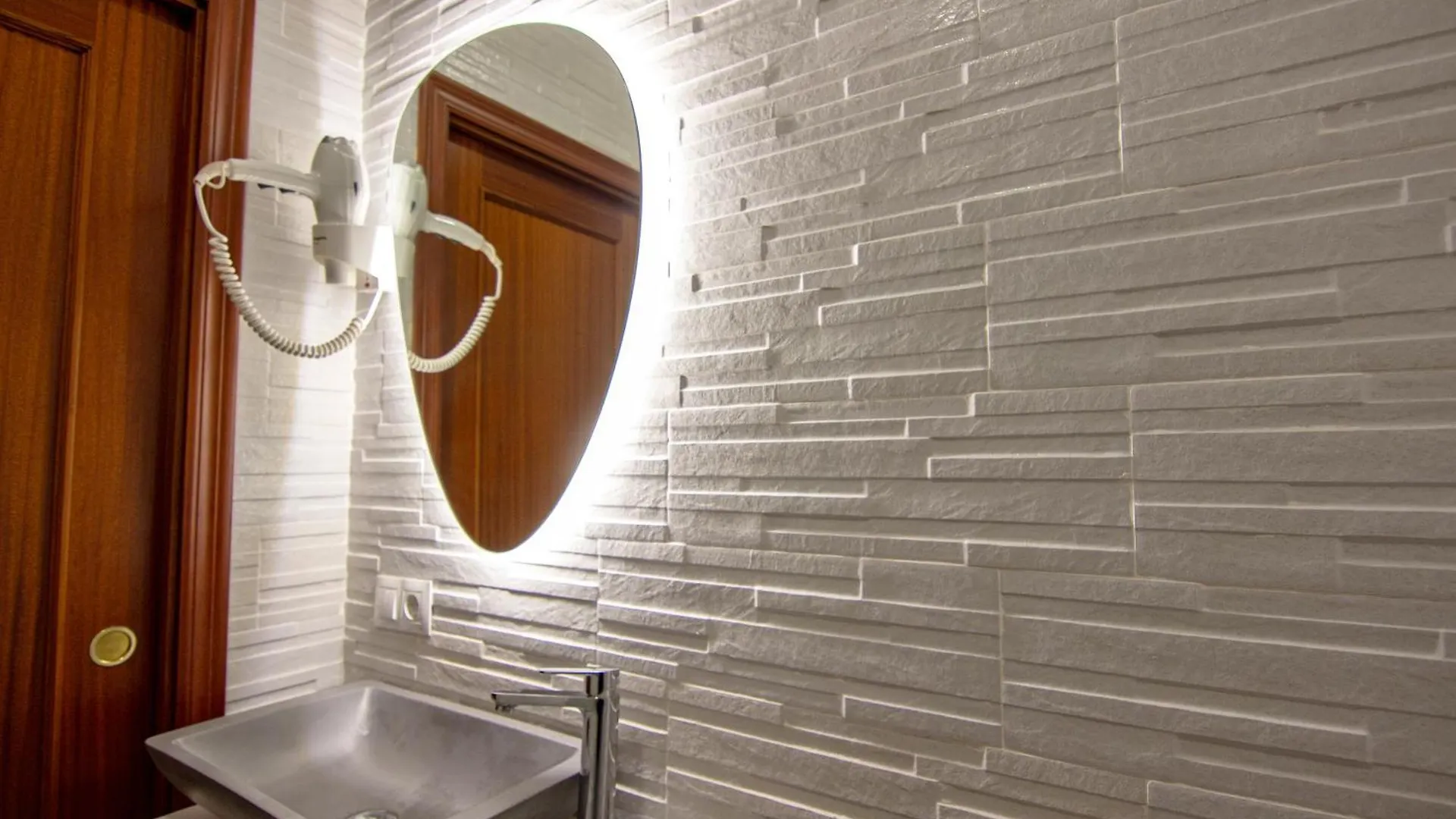 Rentalsevilla Apartamento Encantador En El Gran Poder 0*, Seville Spain